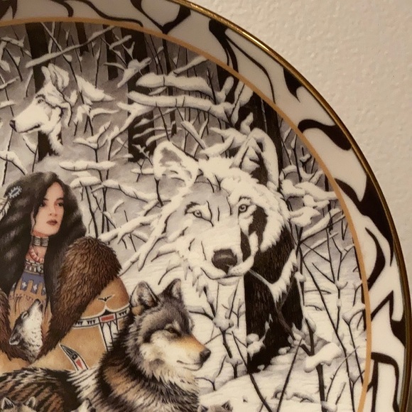 "Where Paths Meet Collection" NATIVE HARMONY plate - Picture 4 of 6